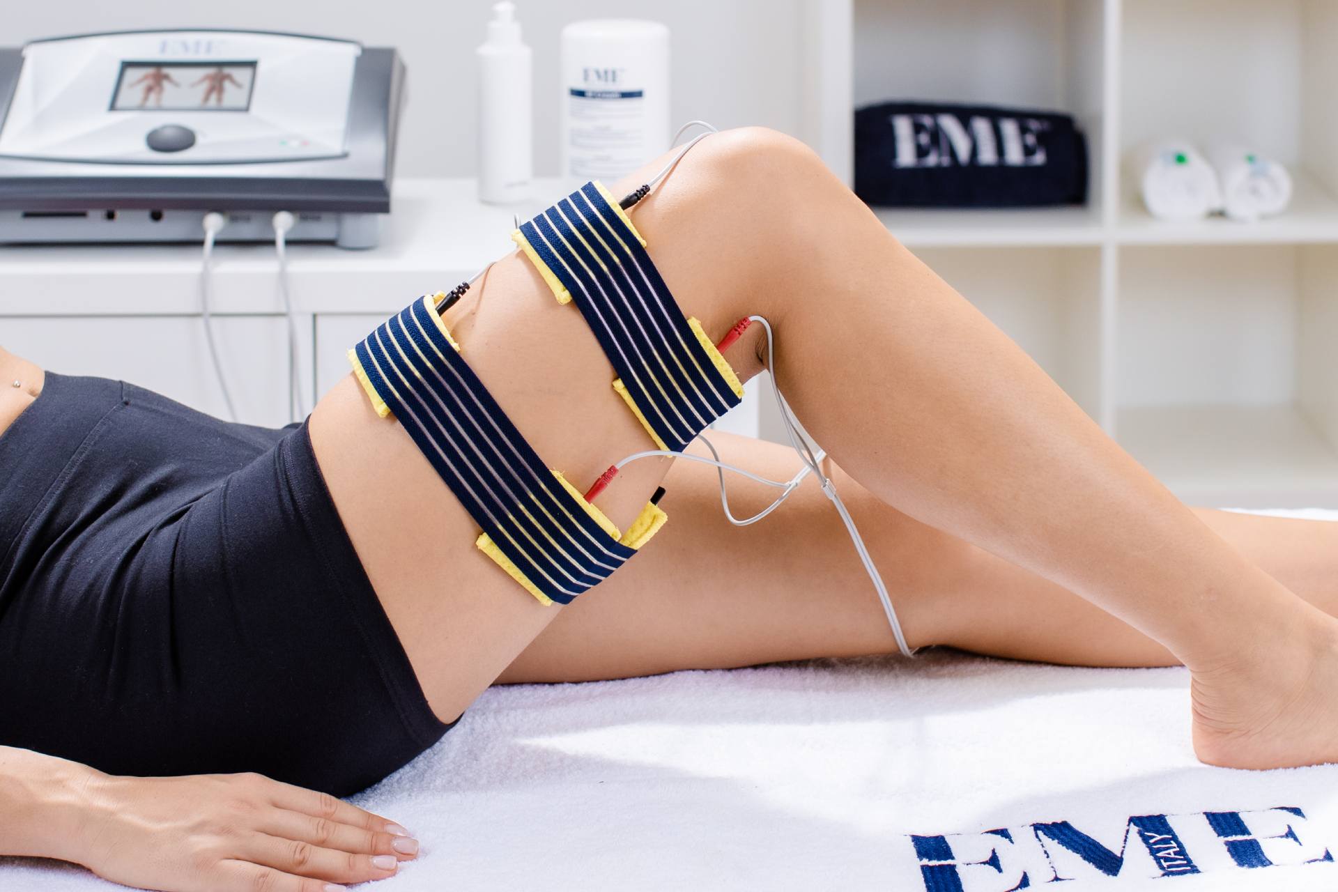 Aparat de electroterapie EME THERAPIC 9400 – 4 canale, TENS, EMS, iontoforeză, ecran tactil - imagine 2
